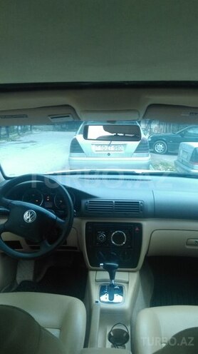 Volkswagen Passat 2004, 122,000 km - 1.8 л - Bakı