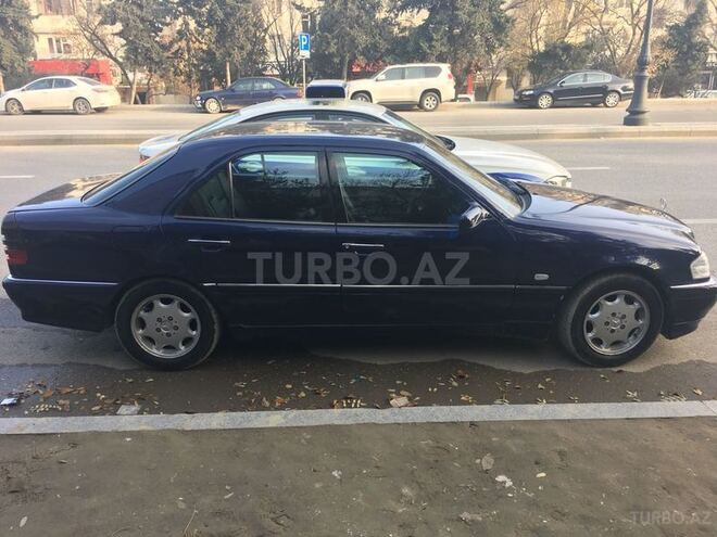 Mercedes C 240 1999, 345,000 km - 2.4 л - Xırdalan