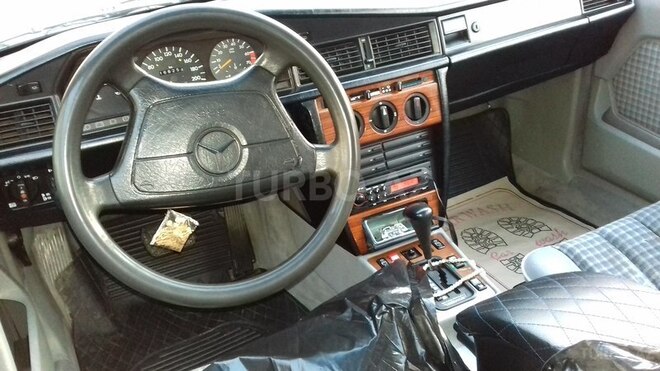 Mercedes 190 1991, 170,000 km - 2.0 l - Bakı