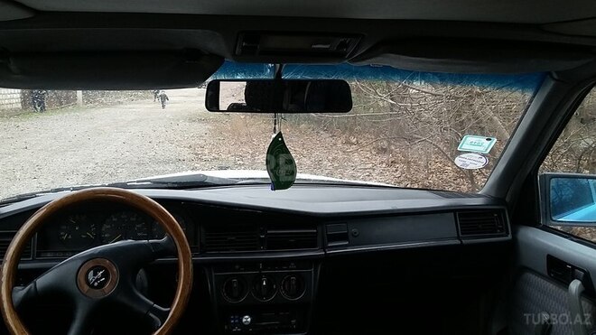 Mercedes 190 1991, 330,000 km - 2.0 l - Ağstafa