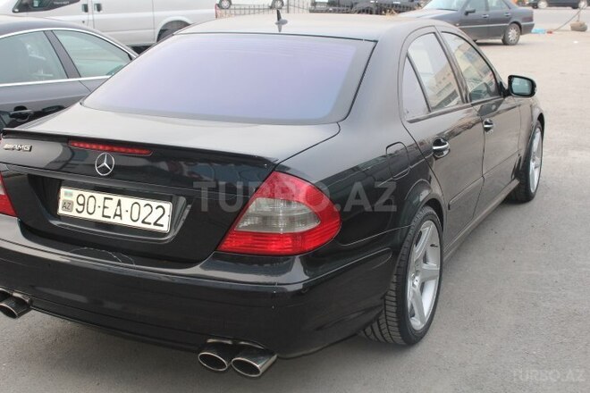 Mercedes E 350 2006, 232,000 km - 3.5 l - Bakı