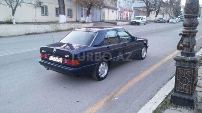 Mercedes 190 1991, 262,000 km - 2.0 l - Şamaxı