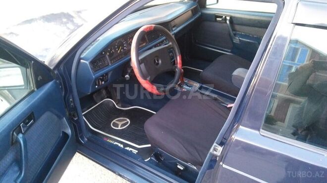 Mercedes 190 1991, 262,000 km - 2.0 l - Şamaxı