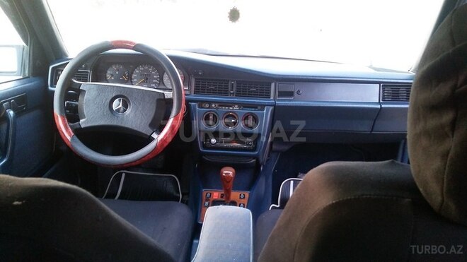 Mercedes 190 1991, 262,000 km - 2.0 l - Şamaxı