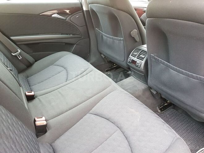 Mercedes E 220 2006, 178,900 km - 2.2 l - Bakı