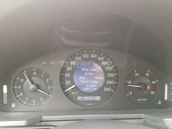 Mercedes E 220 2006, 178,900 km - 2.2 l - Bakı