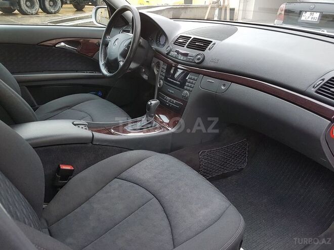 Mercedes E 220 2006, 178,900 km - 2.2 l - Bakı
