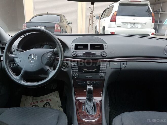 Mercedes E 220 2006, 178,900 km - 2.2 l - Bakı