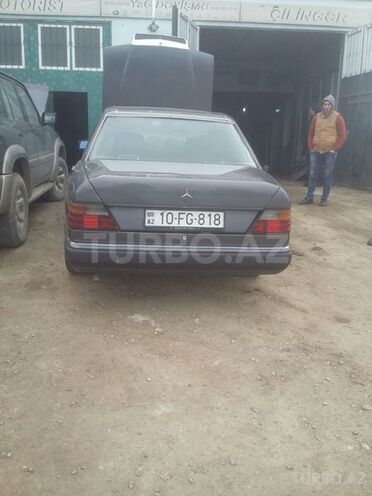 Mercedes E 200 1991, 245,676 km - 2.0 l - Bakı