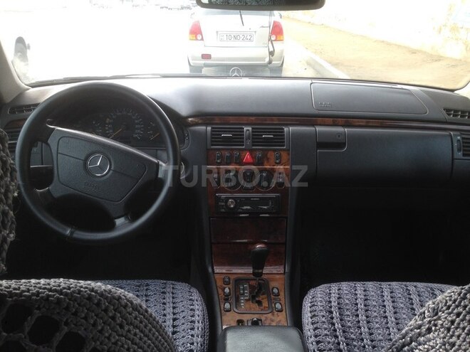 Mercedes C 220 1999, 300,200 km - 2.2 l - Bakı