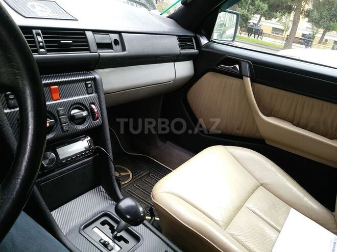 Mercedes E 260 1990, 450,000 km - 2.6 l - Bakı