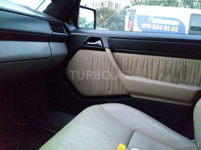 Mercedes E 260 1990, 450,000 km - 2.6 l - Bakı