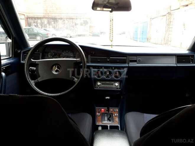 Mercedes 190 1992, 230,000 km - 2.0 l - Bakı