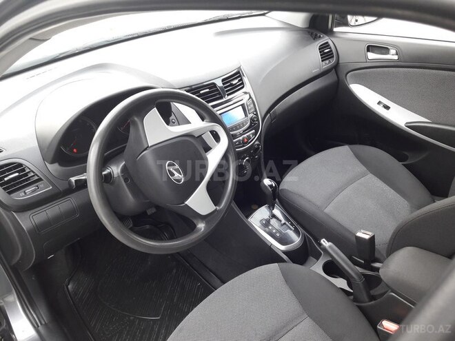 Hyundai Accent 2011, 60,000 km - 1.4 l - Bakı