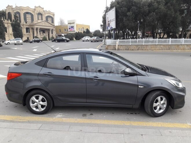 Hyundai Accent 2011, 60,000 km - 1.4 l - Bakı