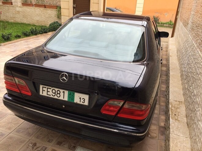 Mercedes E 270 2001, 152,825 km - 2.7 l - Bakı