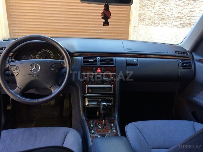 Mercedes E 270 2001, 152,825 km - 2.7 l - Bakı