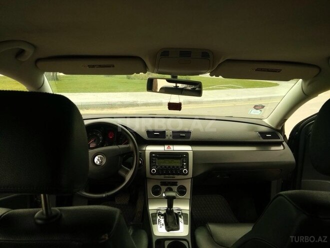 Volkswagen Passat 2005, 286,000 km - 2.0 l - Bakı