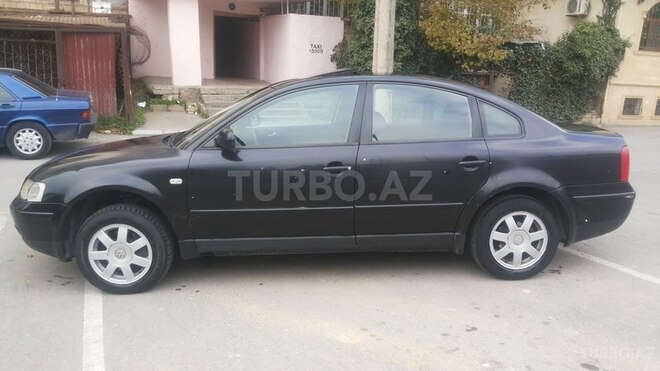 Volkswagen Passat 2000, 190,000 km - 1.8 l - Bakı