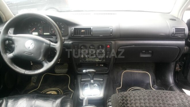 Volkswagen Passat 2000, 190,000 km - 1.8 l - Bakı