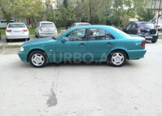 Mercedes C 180 1997, 235,000 km - 1.8 l - Bakı