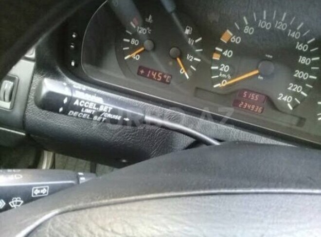 Mercedes C 180 1997, 235,000 km - 1.8 l - Bakı