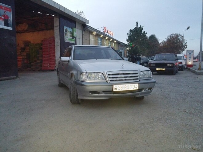 Mercedes C 180 1998, 280,000 km - 1.8 l - Bakı