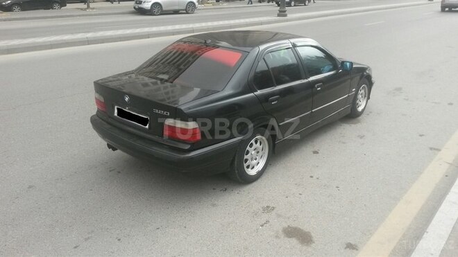 BMW 320 1998, 195,000 km - 2.0 l - Bakı
