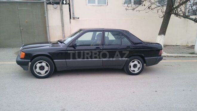 Mercedes 190 1993, 282,272 km - 1.8 l - Şamaxı