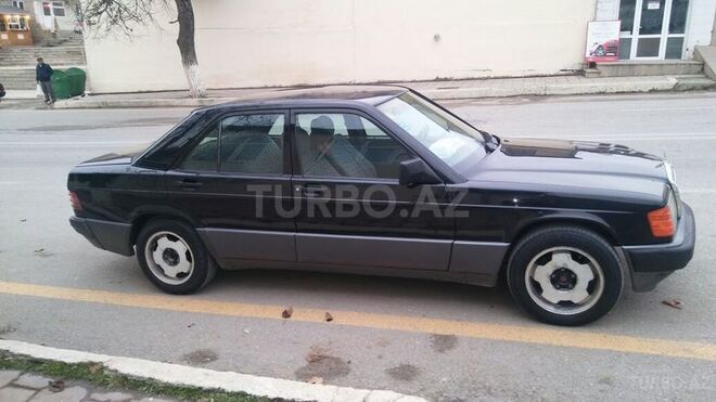 Mercedes 190 1993, 282,272 km - 1.8 l - Şamaxı