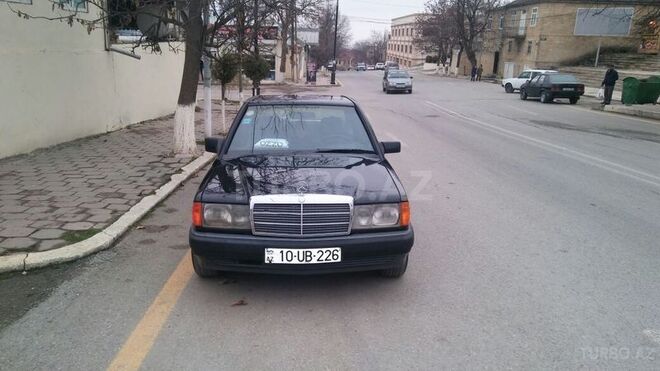 Mercedes 190 1993, 282,272 km - 1.8 l - Şamaxı