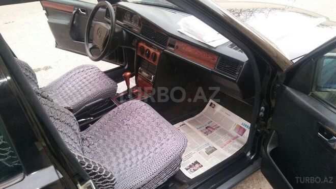 Mercedes 190 1993, 282,272 km - 1.8 l - Şamaxı