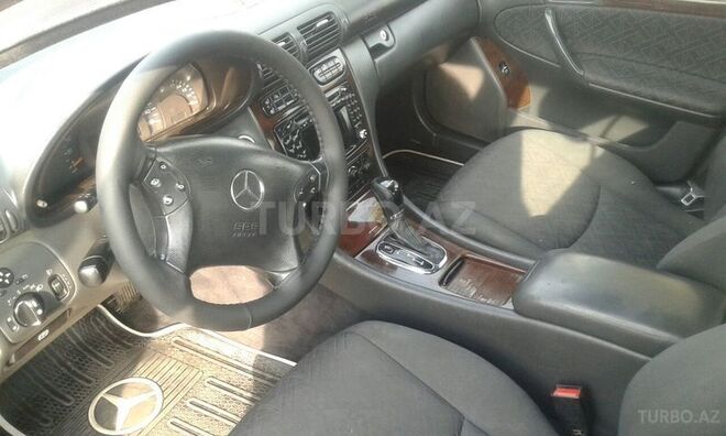 Mercedes C 230 2001, 230,000 km - 2.3 л - Zaqatala