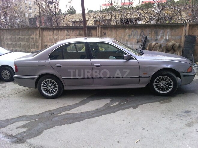BMW 520 1996, 396,000 km - 0.2 л - Bakı