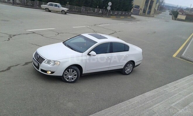 Volkswagen Passat 2009, 200,000 km - 1.8 l - Qusar
