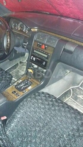 Mercedes E 320 1996, 250,000 km - 3.2 l - Gəncə