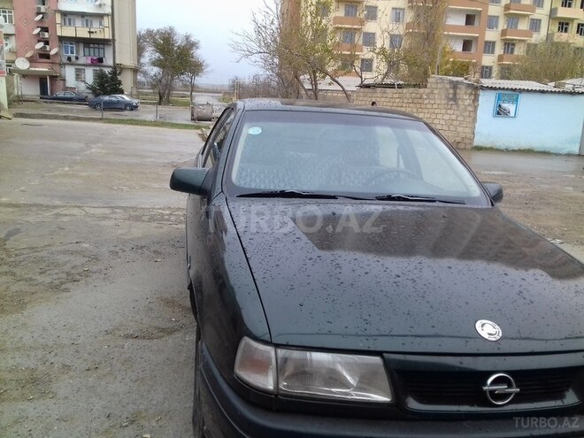 Opel Vectra 1995, 240,000 km - 2.0 l - Bakı