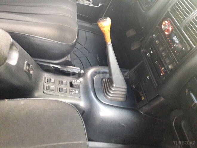 GAZ 3110 2004, 220,000 km - 2.4 l - Bakı