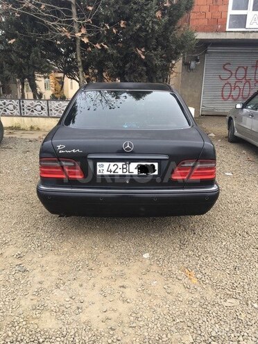 Mercedes E 240 1999, 300,000 km - 2.4 l - Lənkəran