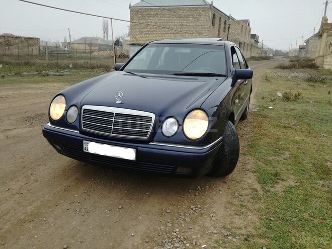 Mercedes E 240 1998, 301,000 km - 2.4 л - Gəncə