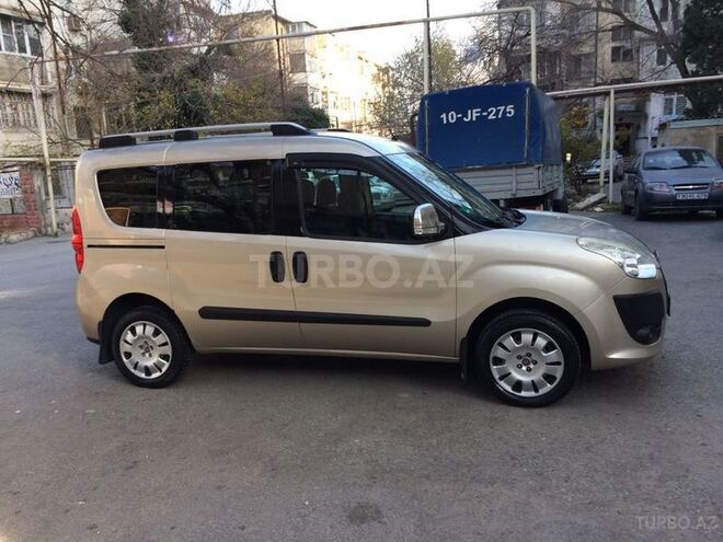 Fiat Doblo 2010, 139,000 km - 1.4 l - Bakı