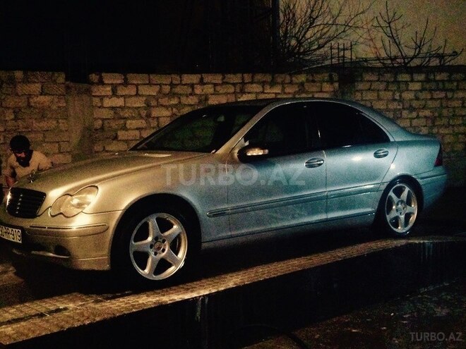 Mercedes C 200 2002, 234,000 km - 2.0 л - Bakı