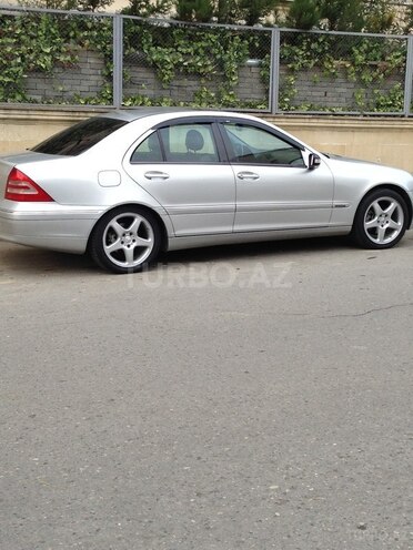 Mercedes C 200 2002, 234,000 km - 2.0 л - Bakı