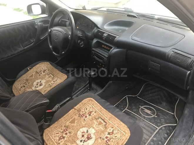 Opel Astra 1995, 176,700 km - 1.6 l - Sumqayıt