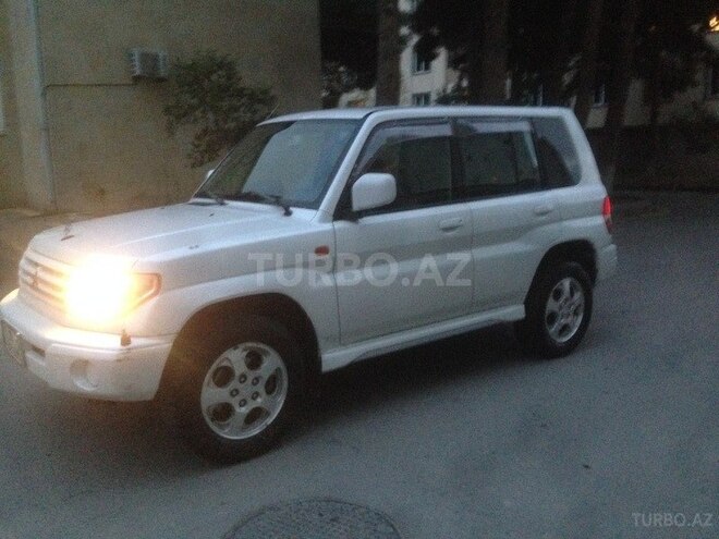 Mitsubishi Pajero io 1999, 313,000 km - 1.8 l - Bakı