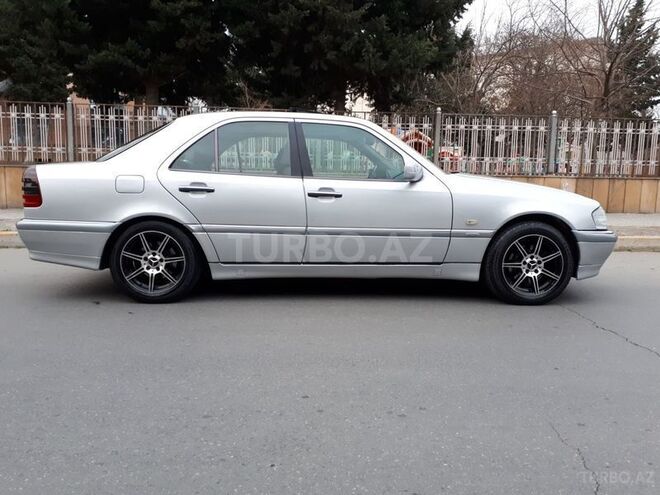 Mercedes C 240 1997, 263,000 km - 2.4 l - Bakı