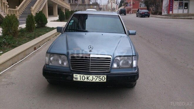 Mercedes E 260 1990, 23,400 km - 0.3 l - Bakı