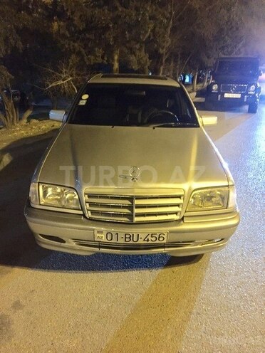 Mercedes C 220 1999, 270,340 km - 2.2 l - Bakı