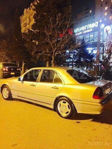Mercedes C 220 1999, 270,340 km - 2.2 l - Bakı