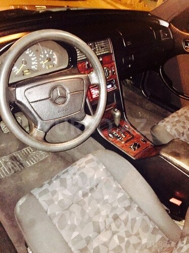 Mercedes C 220 1999, 270,340 km - 2.2 l - Bakı